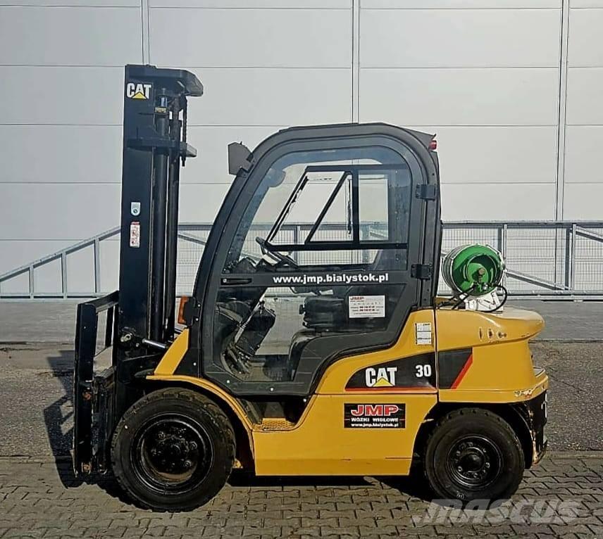 CAT GP 30 N Газовые погрузчики