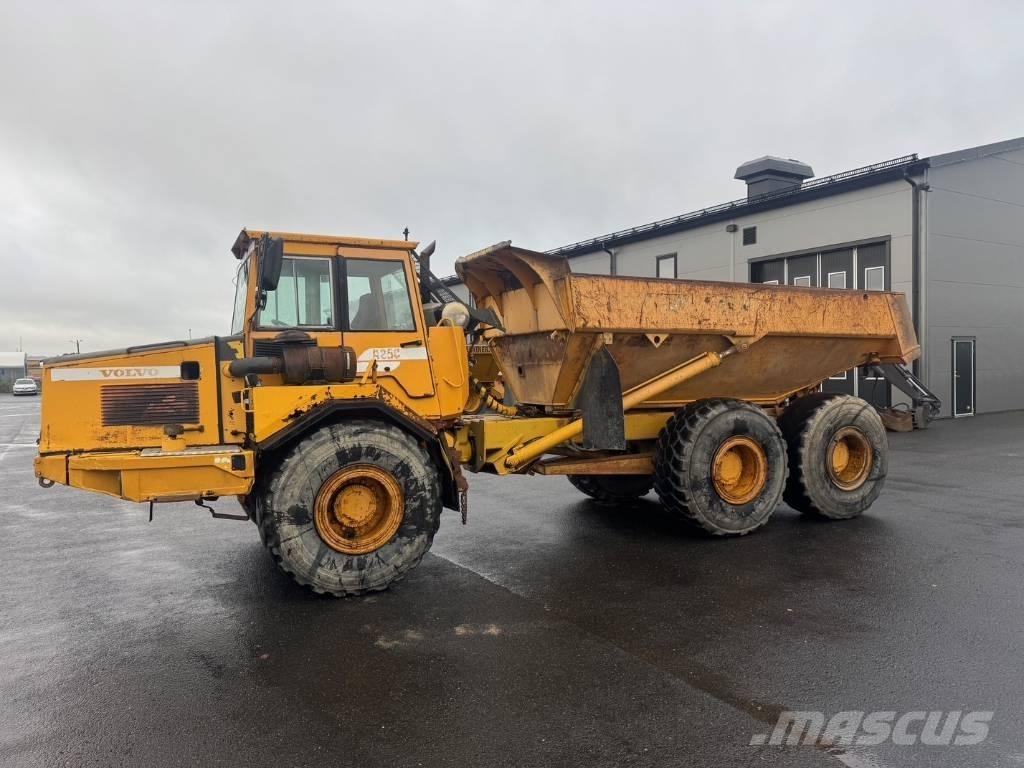 Volvo A 25 C 6x6 Шарнирно-сочленённые самосвалы