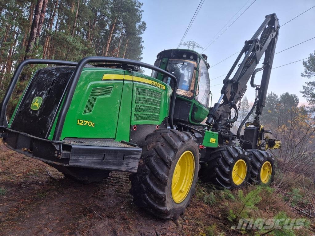 John Deere 1270 E Харвестеры