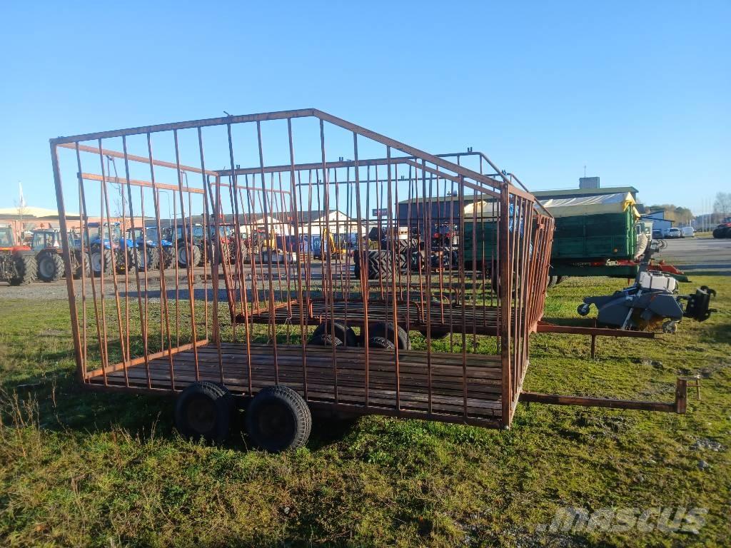  Balvagn Boggie Прицепы для тюков и рулонов