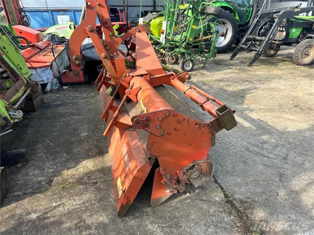 Kuhn EL140N 305 Подготовка почвы для винограда