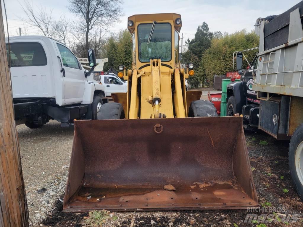 John Deere 444 A Фронтальные погрузчики