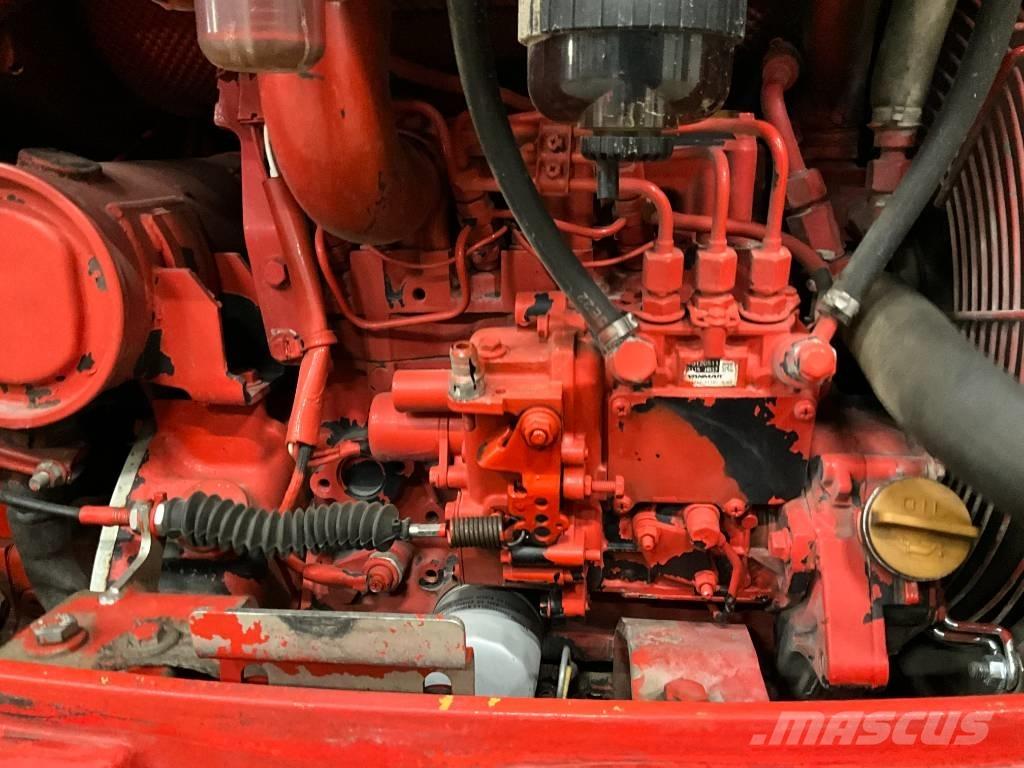 CAT 302.4 D Мини-экскаваторы