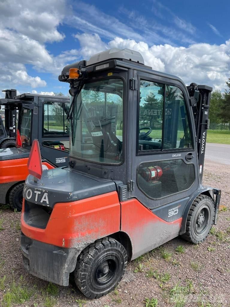 Toyota 56-8FD30F Дизельные погрузчики