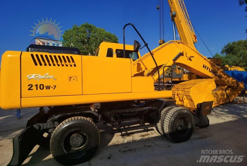 Hyundai R 210W-7 Колёсные экскаваторы