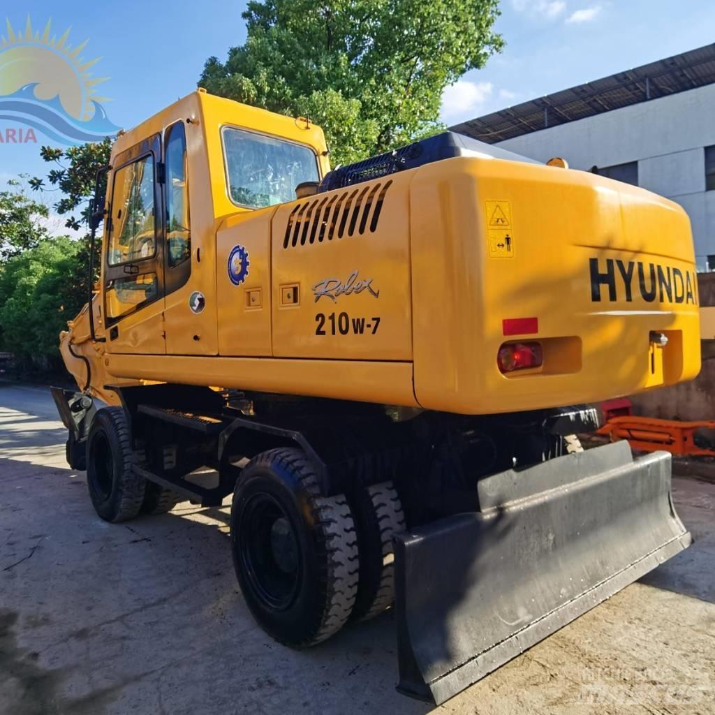 Hyundai R 210W-7 Колёсные экскаваторы