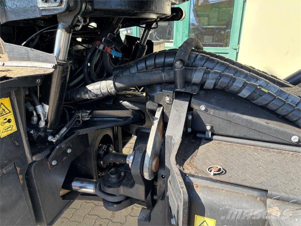 John Deere 1170 E Харвестеры