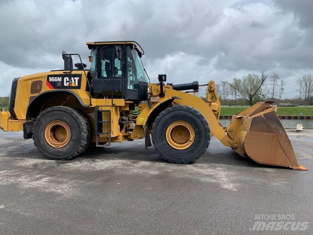 CAT 966 M XE Фронтальные погрузчики