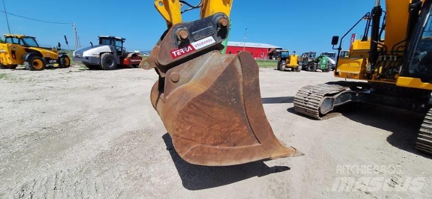 JCB 220X LC Гусеничные экскаваторы