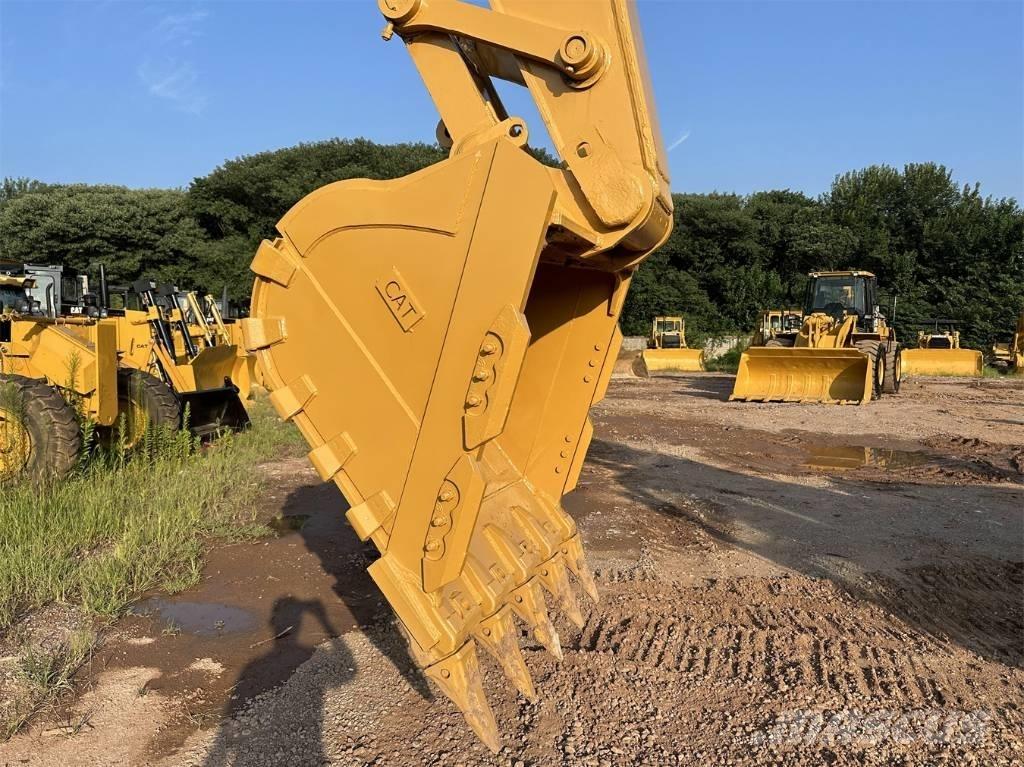 CAT 330 D L Гусеничные экскаваторы