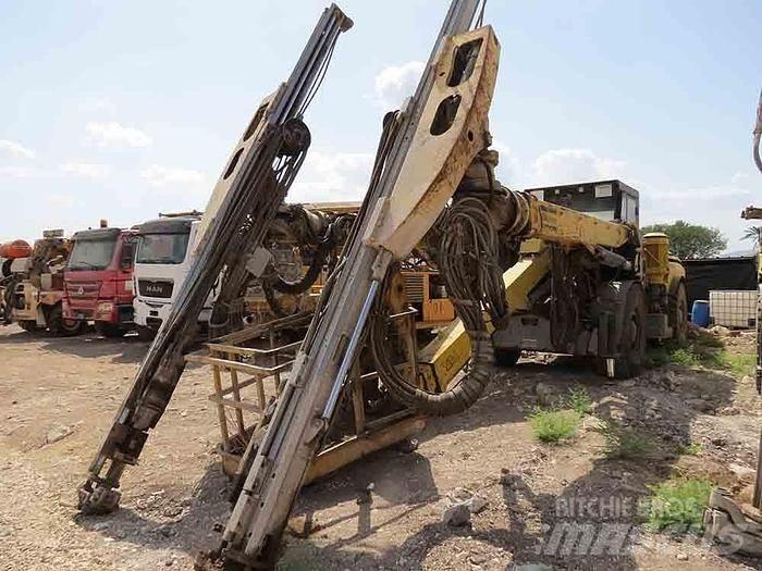 Atlas Copco E2C Буровые вышки