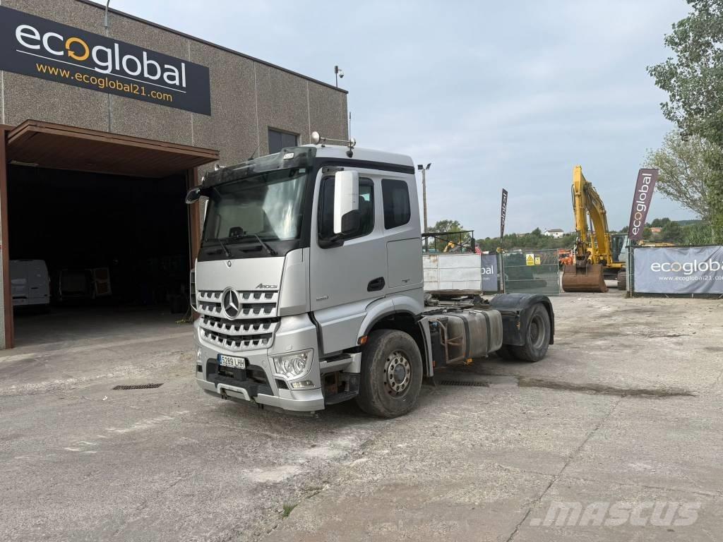 Mercedes-Benz 1851 Седельные тягачи