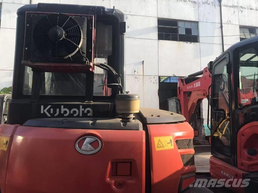 Kubota KX 165 Гусеничные экскаваторы