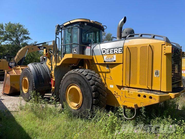 John Deere 824K-II Фронтальные погрузчики