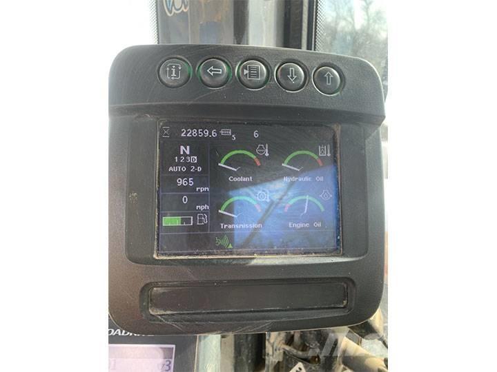 John Deere 824K-II Фронтальные погрузчики