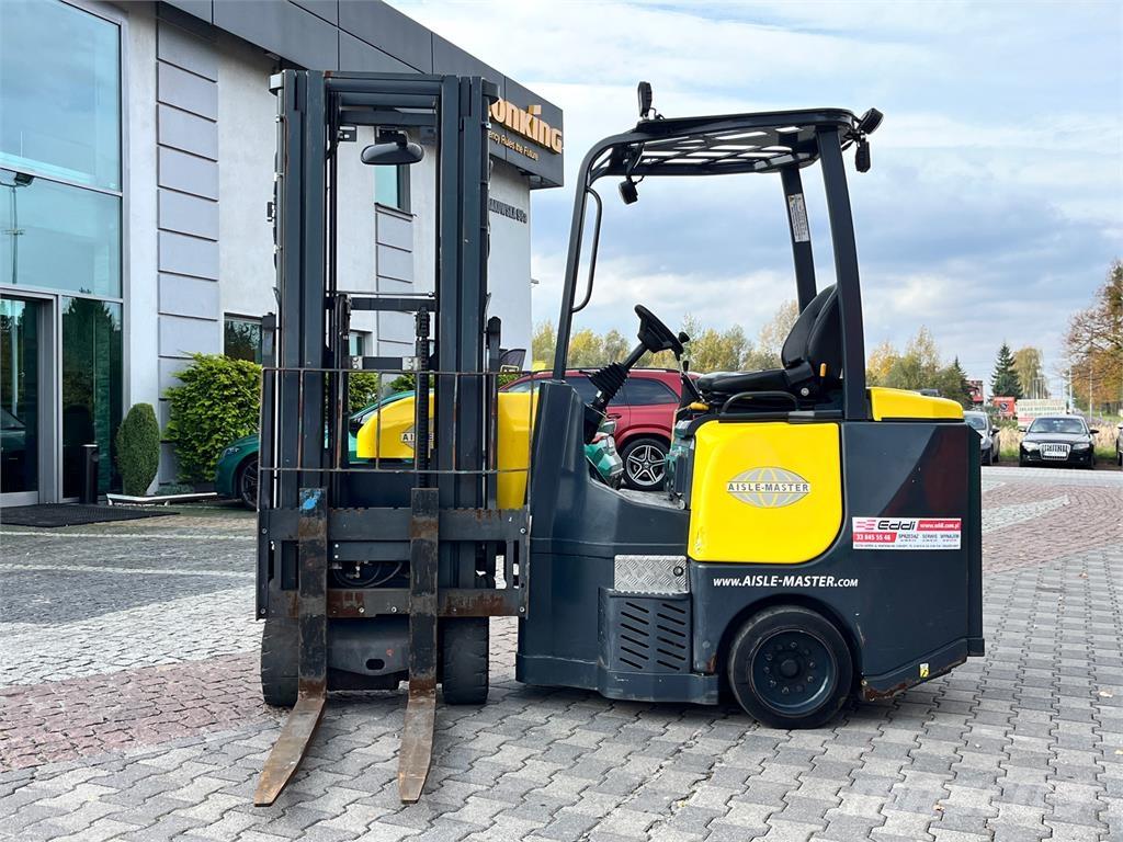 Aisle-Master 15NE Узкопроходные штабелёры