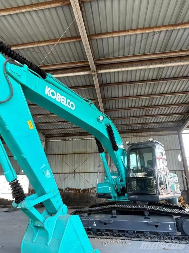 Kobelco SK200 Гусеничные экскаваторы