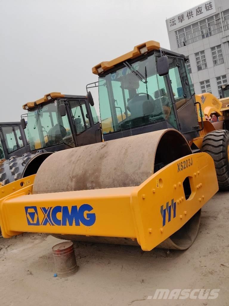 XCMG XS203J Грунтовые катки