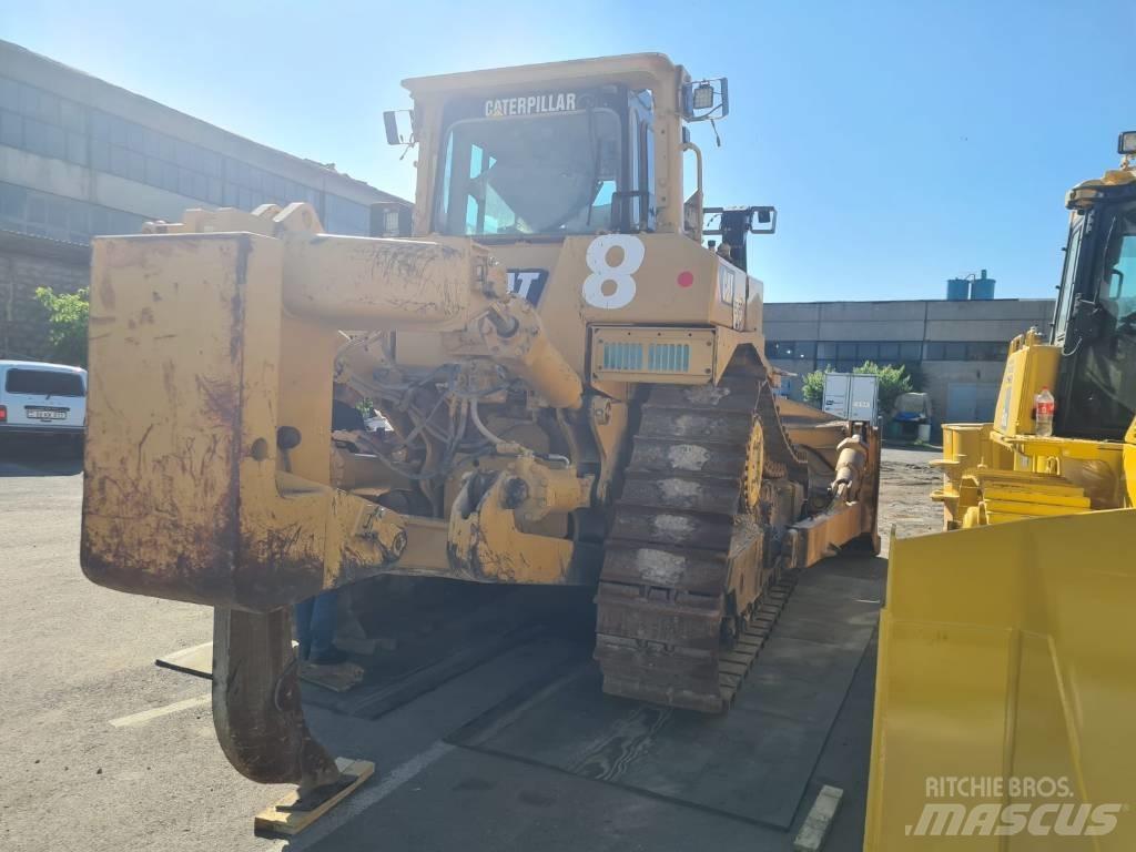 CAT D8R Гусеничные бульдозеры