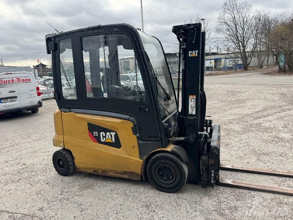CAT EP25N Электропогрузчики