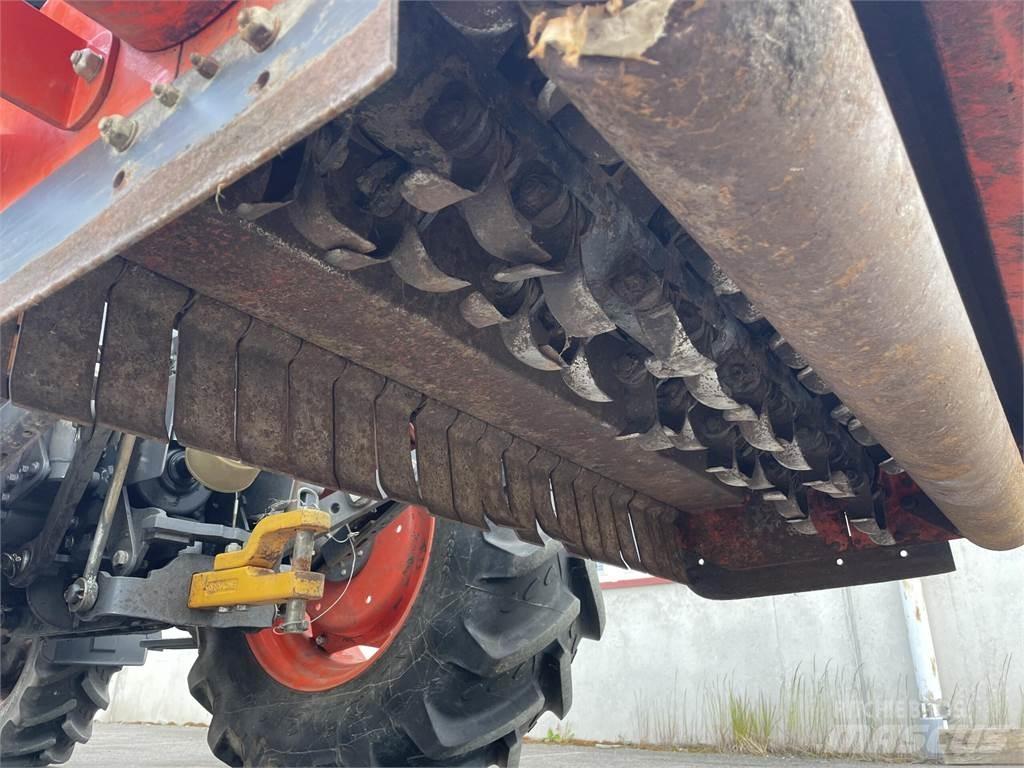 Kubota M4073 Трактора
