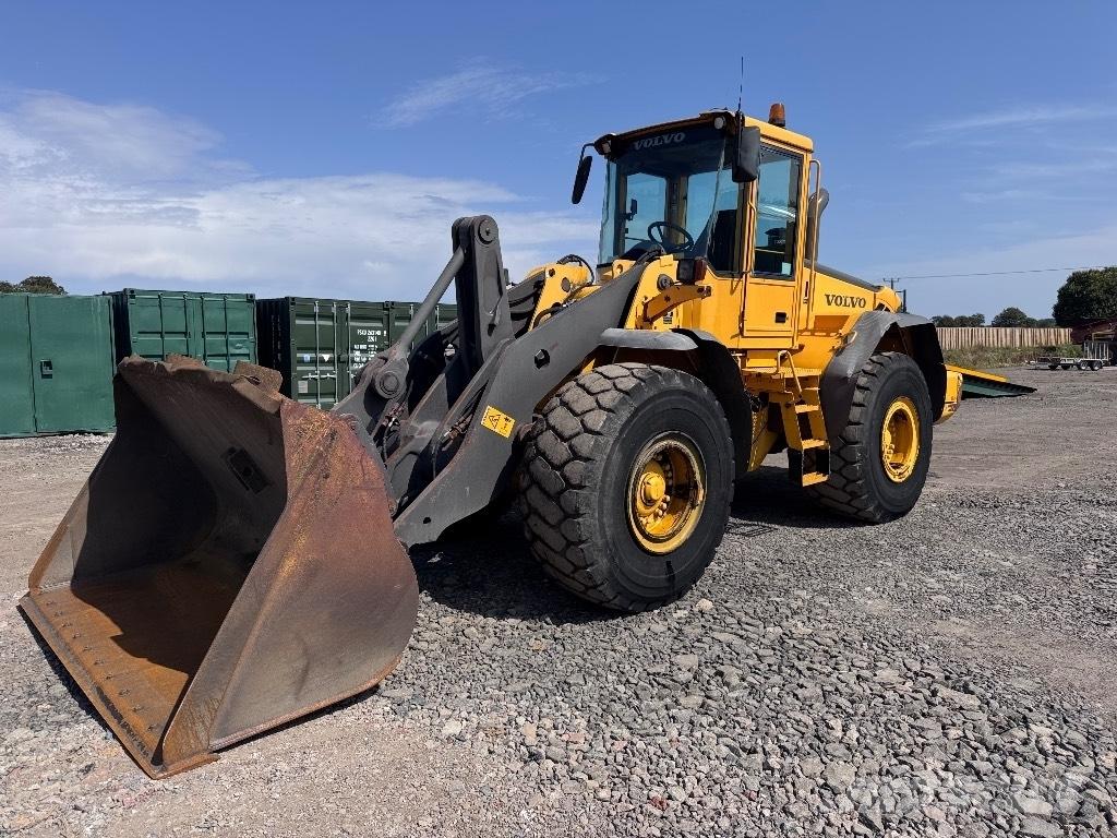 Volvo L 120 E Фронтальные погрузчики