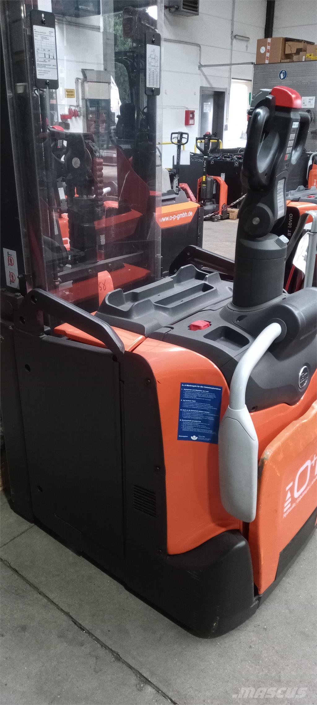 Toyota SPE160L Самоходные электроштабелёры