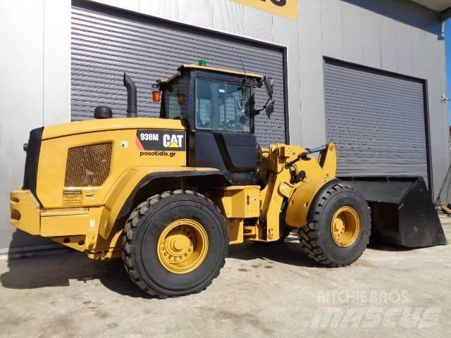 CAT 938M Фронтальные погрузчики