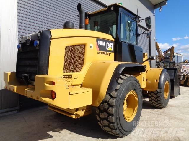 CAT 938M Фронтальные погрузчики