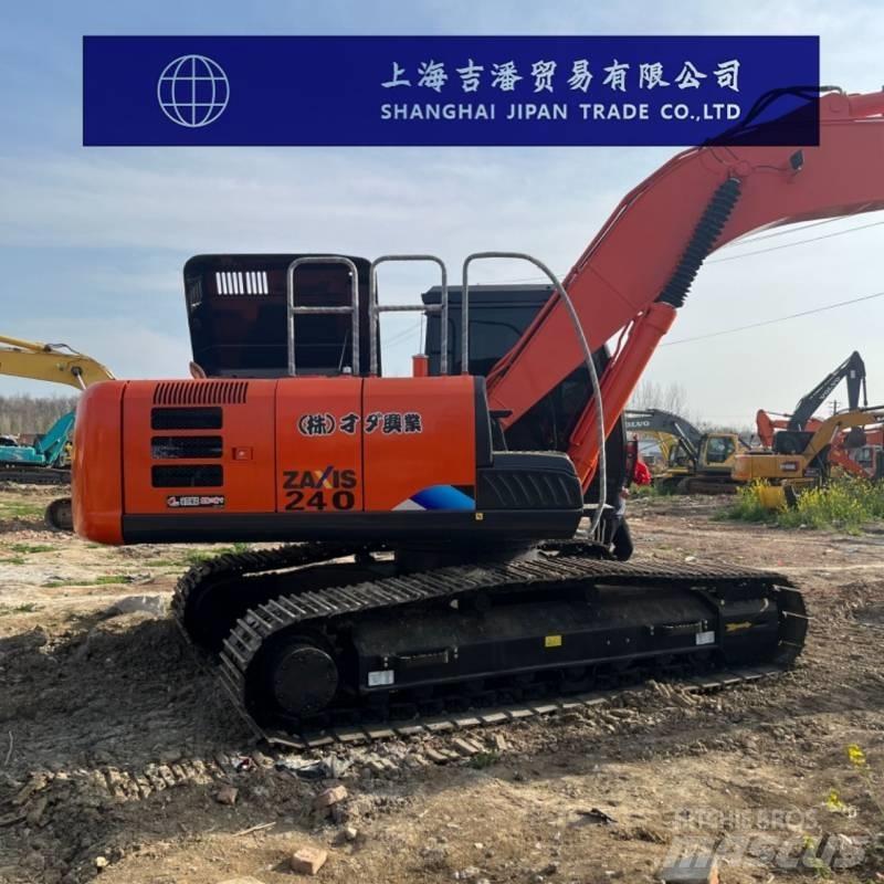 Hitachi ZX 240 Гусеничные экскаваторы