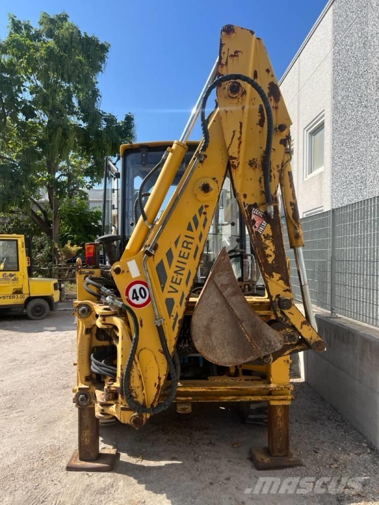 Venieri VF 7.23 B Экскаваторы-погрузчики