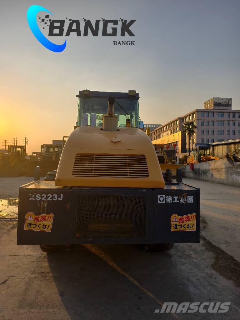 XCMG XS 223 J Грунтовые катки