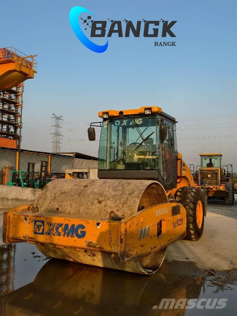 XCMG XS 223 J Грунтовые катки