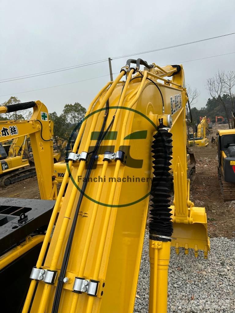 Komatsu PC 200-8 Гусеничные экскаваторы