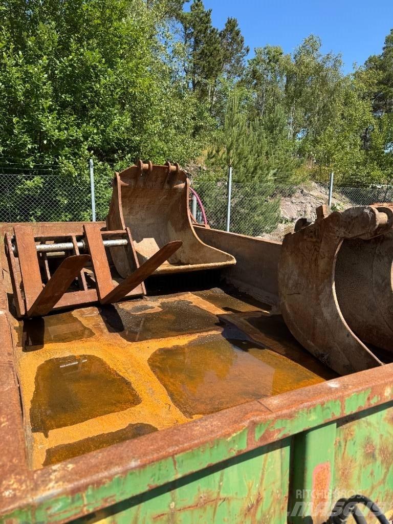 CAT M316F Колёсные экскаваторы