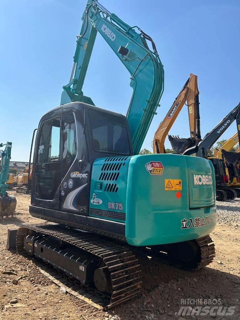 Kobelco SK 75 Мини-экскаваторы