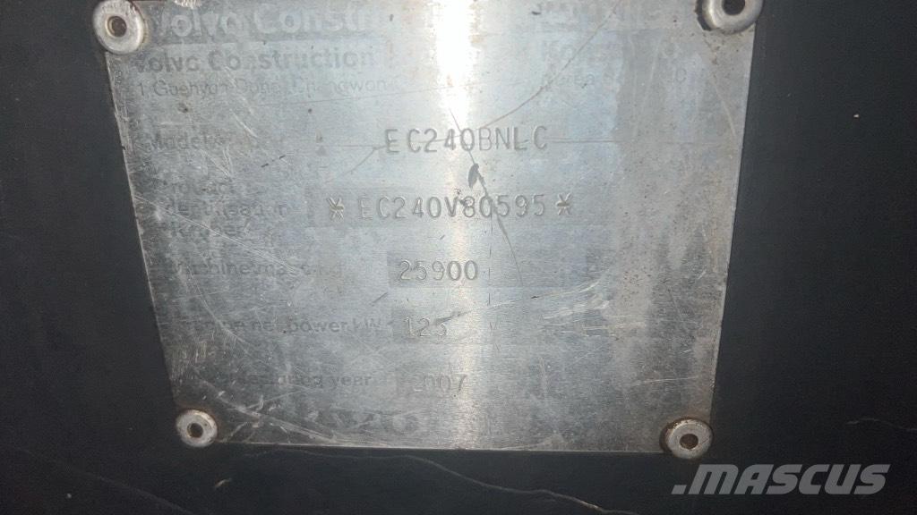 Volvo EC 240 B N LC Оси