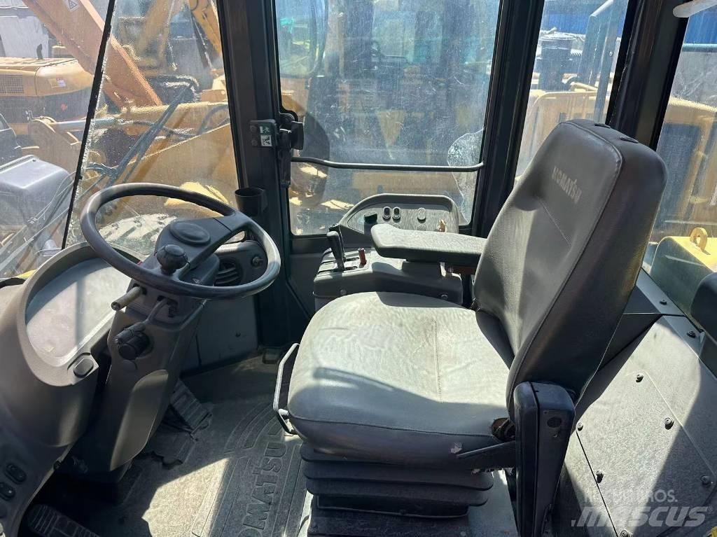 Komatsu WA380-6 Фронтальные погрузчики