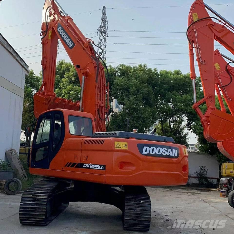Doosan dx225 Гусеничные экскаваторы