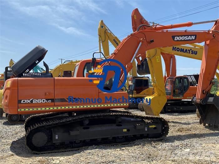 Doosan DX 260LC Гусеничные экскаваторы