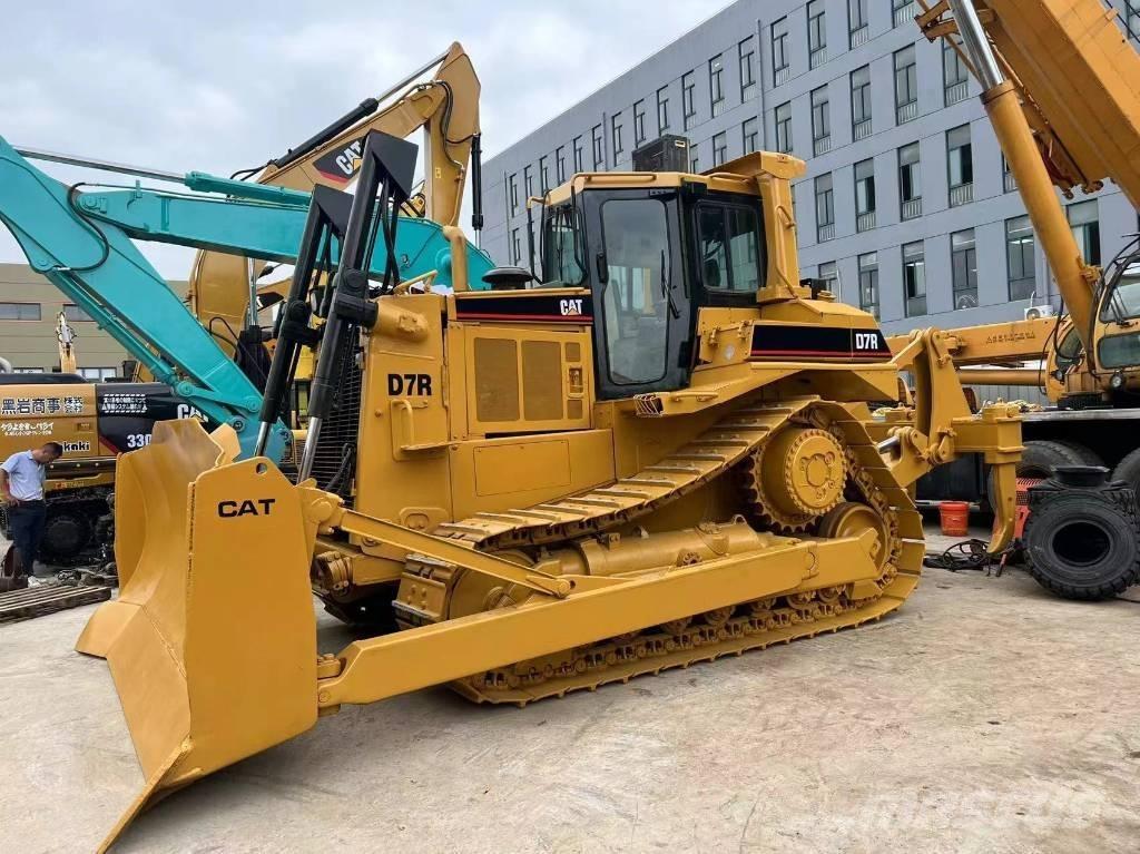 CAT D 7 R Гусеничные бульдозеры