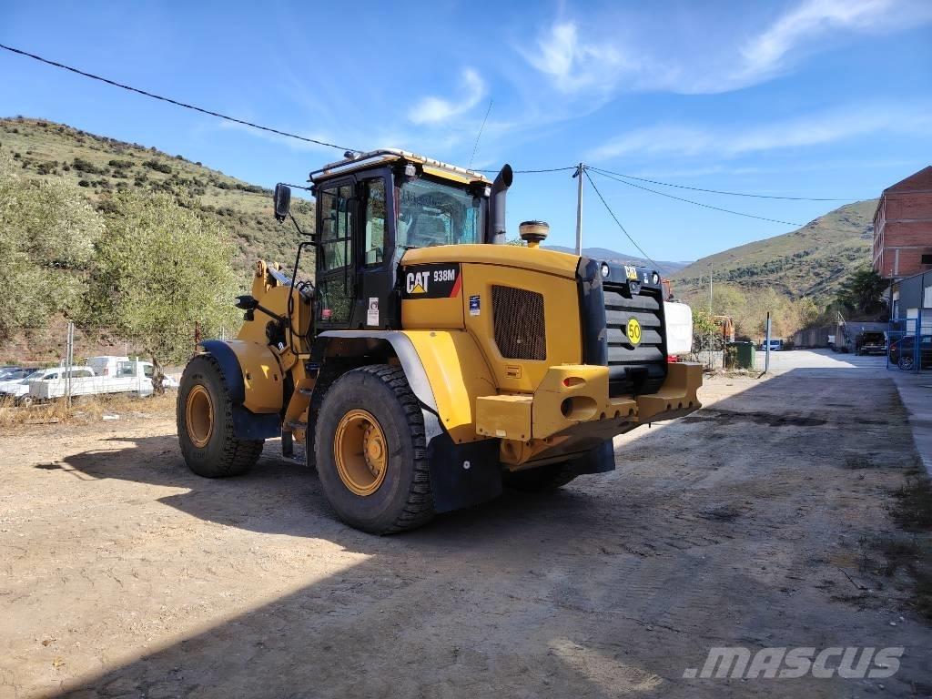 CAT 938 M Фронтальные погрузчики