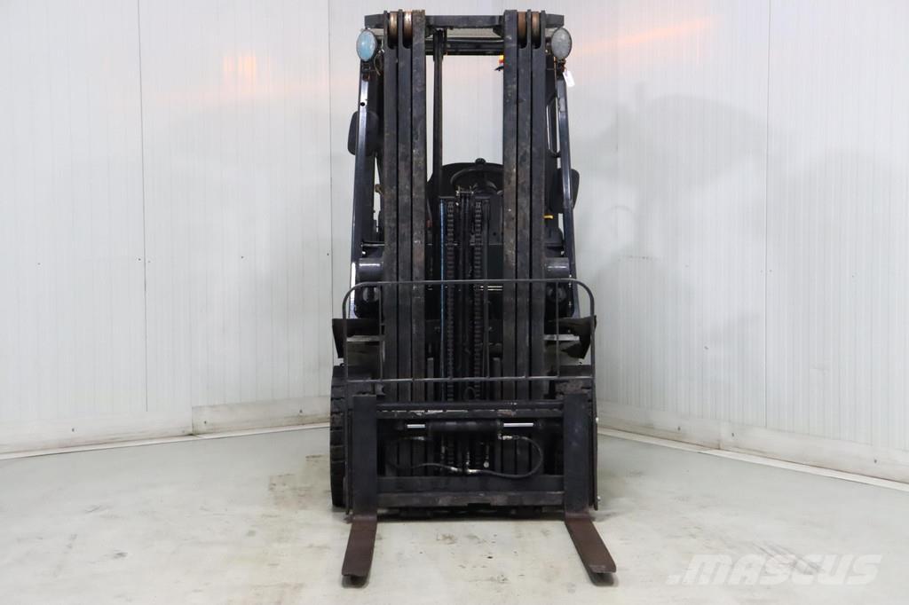 Nissan U1D2A20LQ Газовые погрузчики