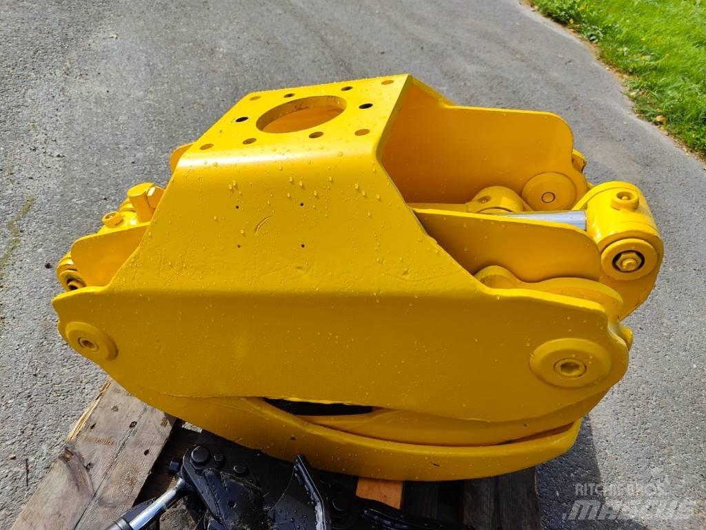Komatsu G 28 Лесозахваты