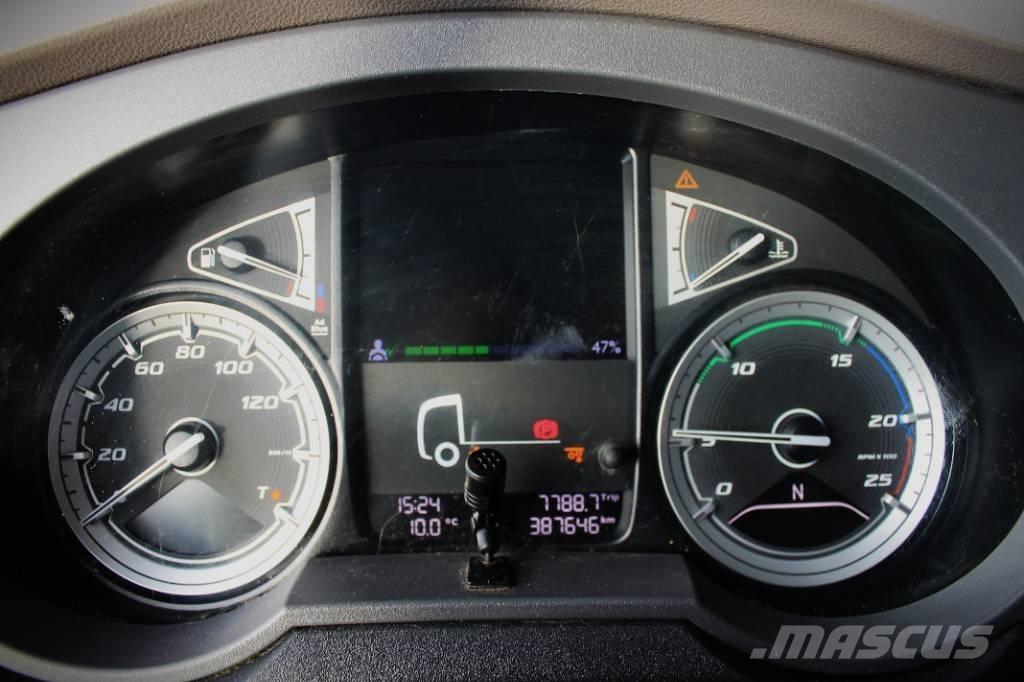 DAF XF 480 FAR Грузовики-Фургоны