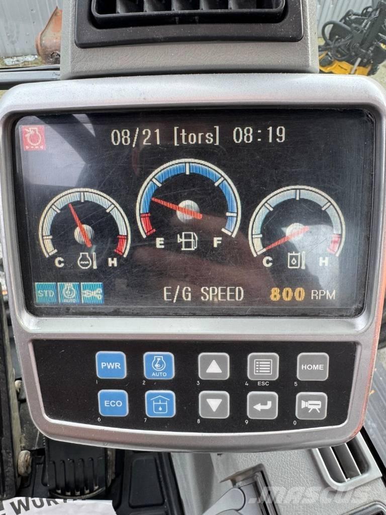 Doosan DX 140 W Колёсные экскаваторы