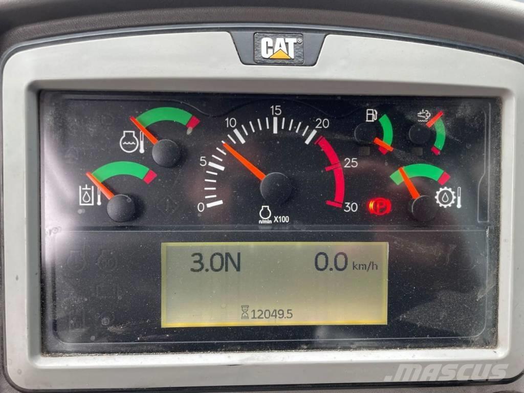 CAT 966M XE Фронтальные погрузчики