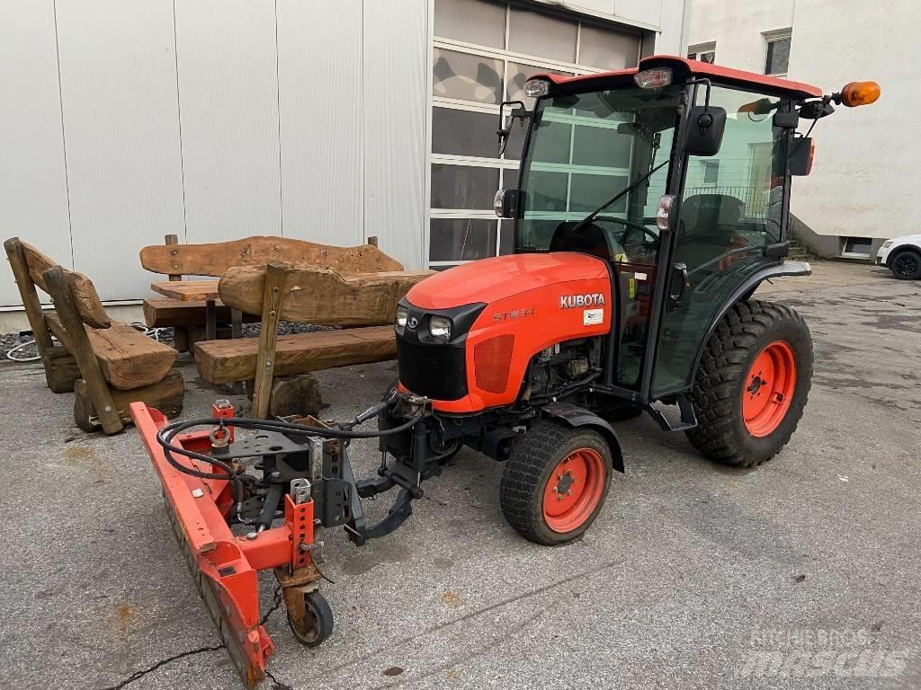 Kubota STW 34 Коммунальные тракторы