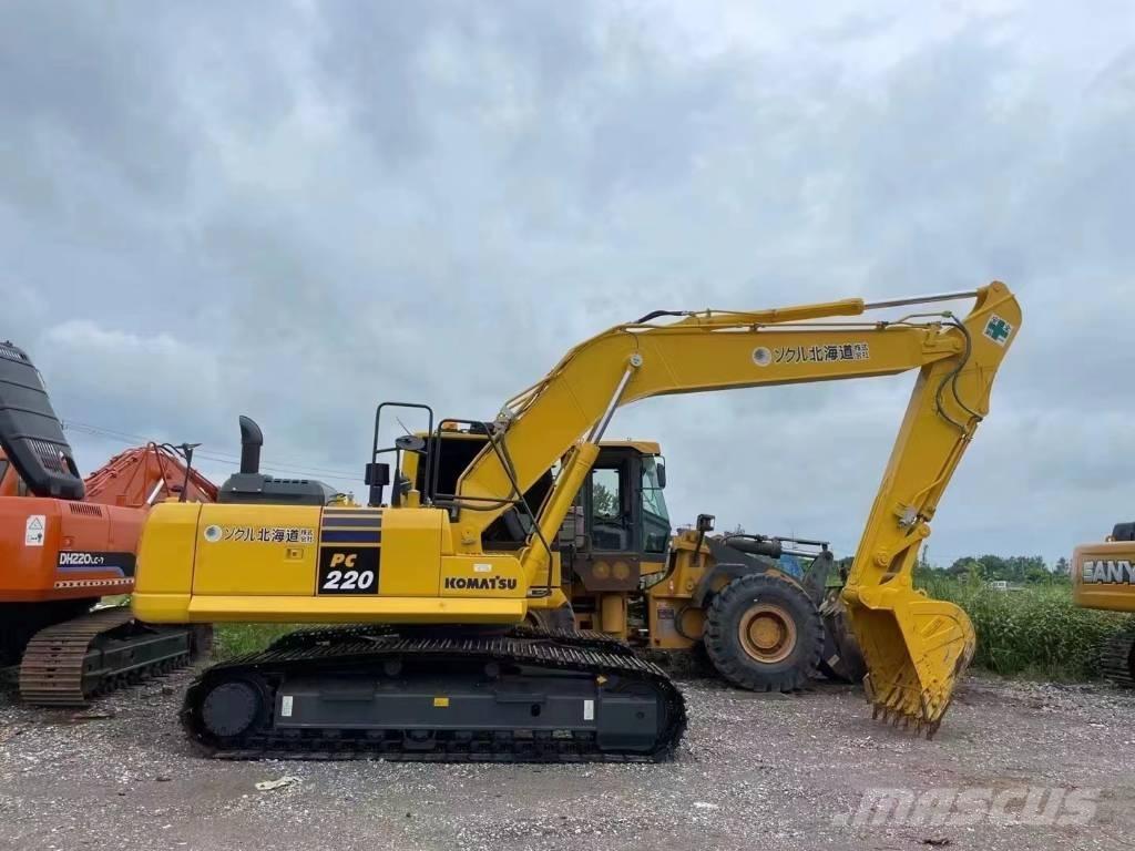 Komatsu PC220-8 Гусеничные экскаваторы