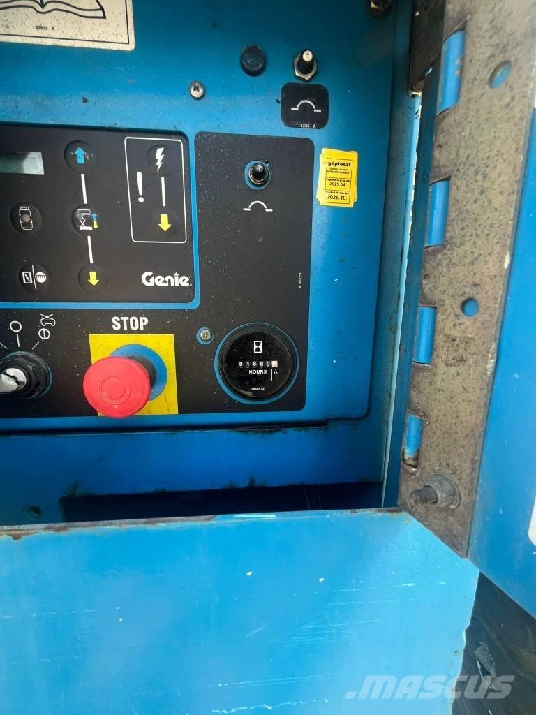 Genie GS 3384 RT Ножничные подъемники